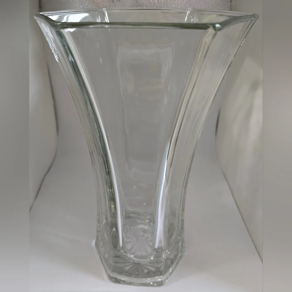 Vintage Hoosier Glass Vase Large Heavy Hexagon Opening 4041 EUC 10